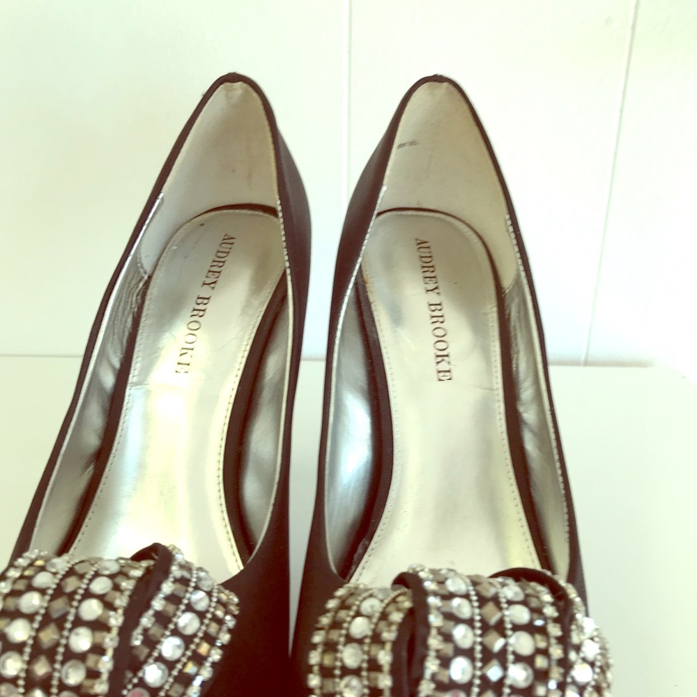 Black sequin high heels w knot/ worn twice